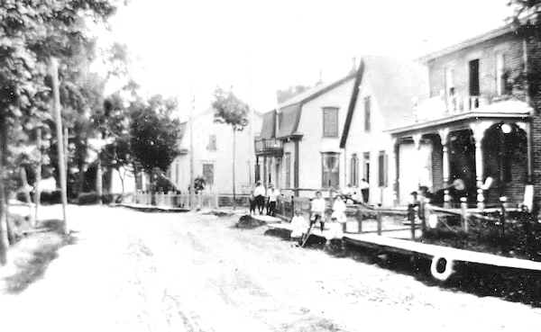 village avant 1915